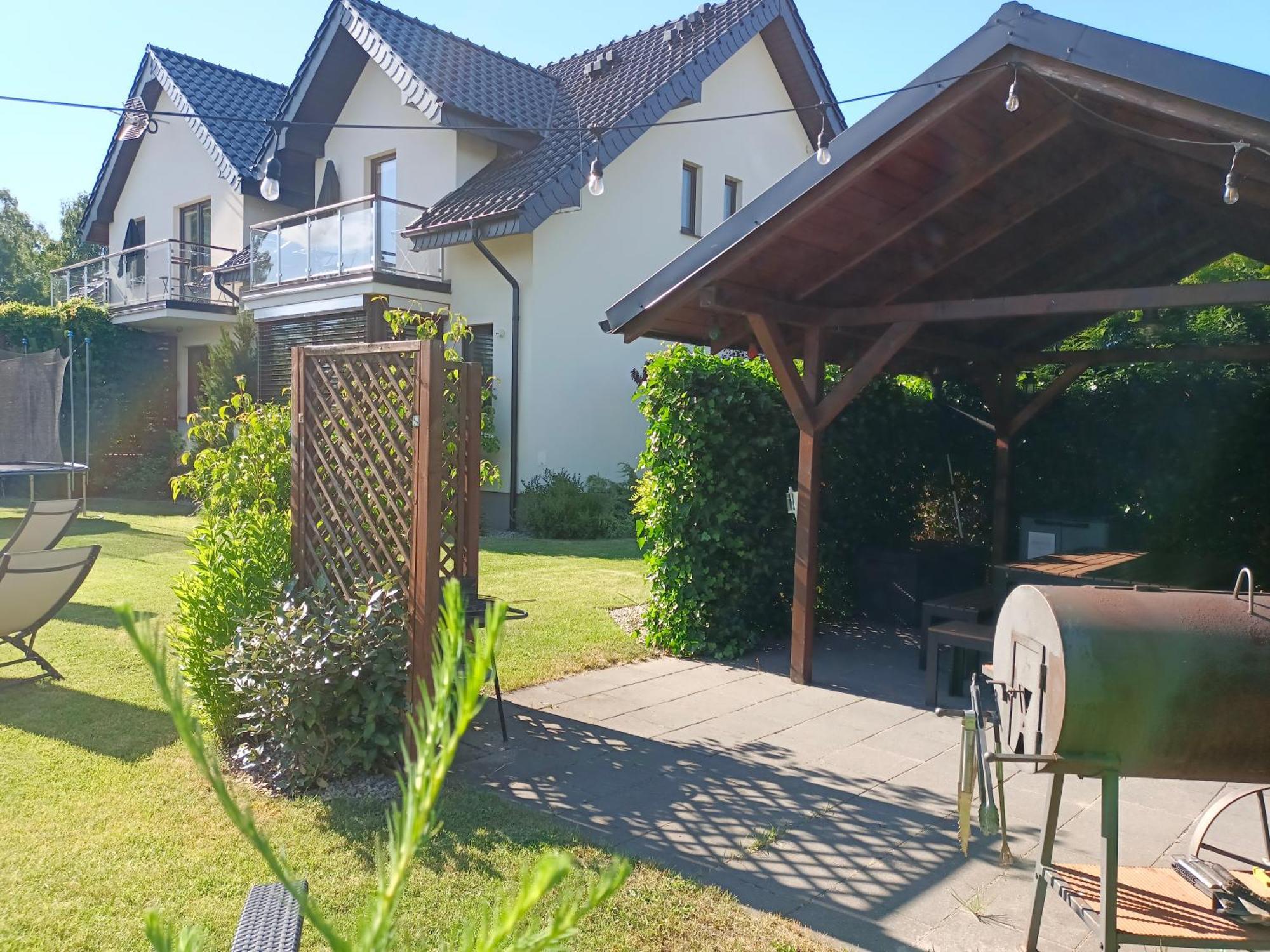 Villa Cork Dębki Buitenkant foto