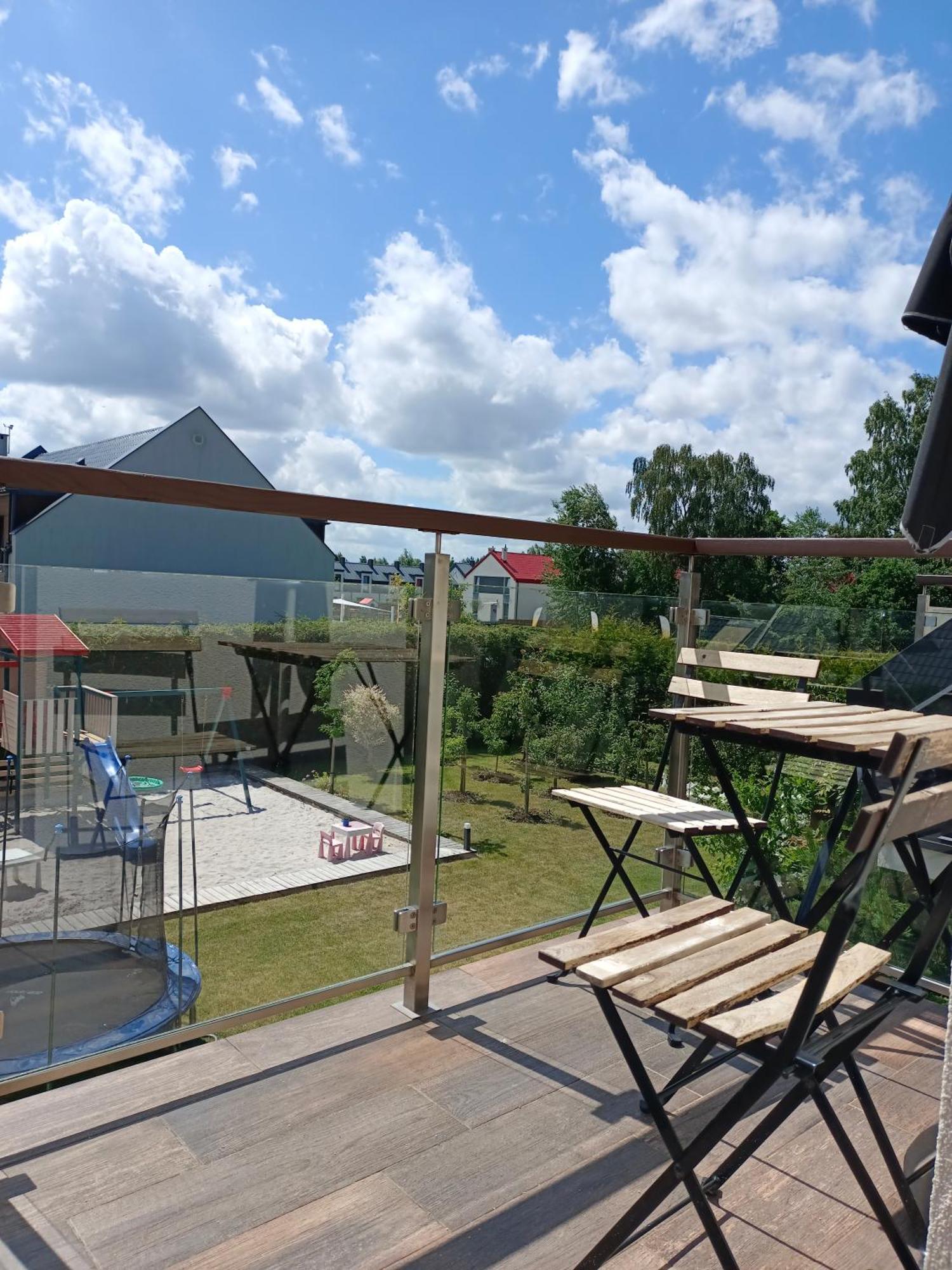 Villa Cork Dębki Buitenkant foto