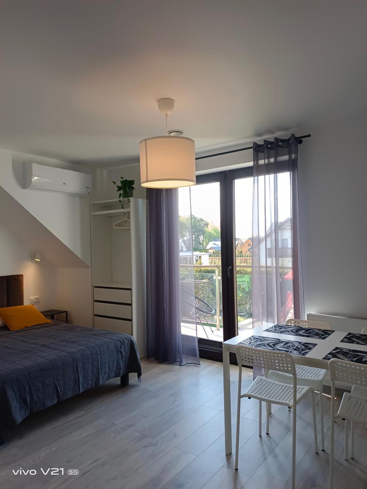 Villa Cork Dębki Buitenkant foto
