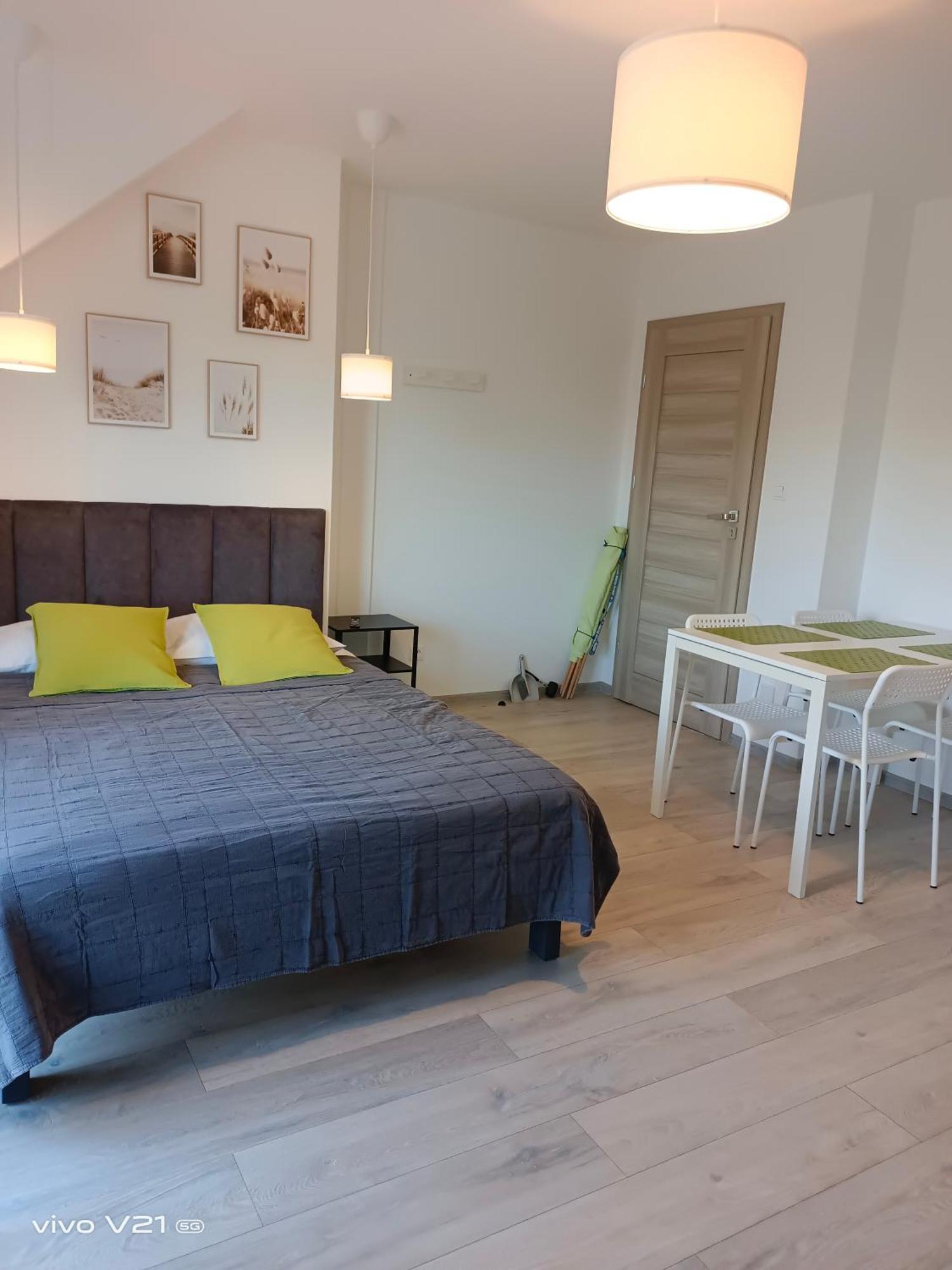 Villa Cork Dębki Buitenkant foto