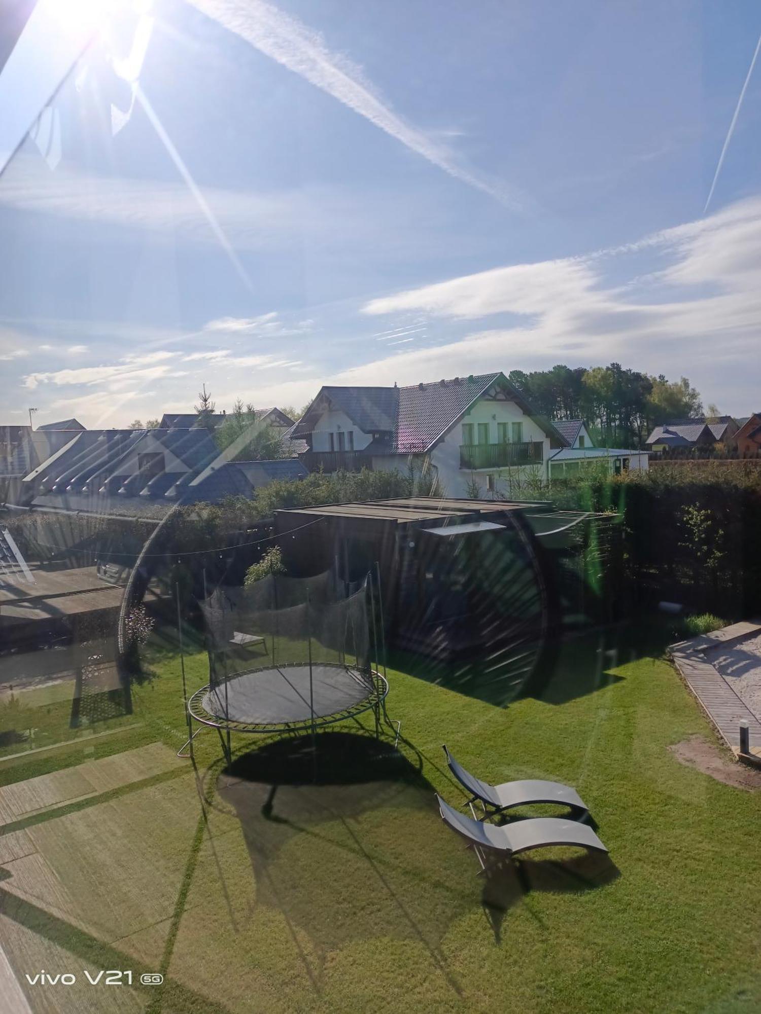 Villa Cork Dębki Buitenkant foto